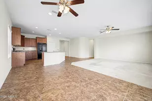 17549 W Pinnacle Vis Dr, Surprise, AZ 85387 - Photo 5