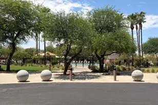 17549 W Pinnacle Vis Dr, Surprise, AZ 85387 - Photo 33