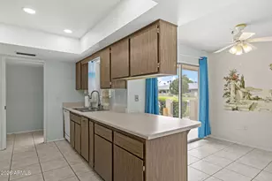 10432 W Desert Forest Cir, Sun City, AZ 85351 - Photo 7