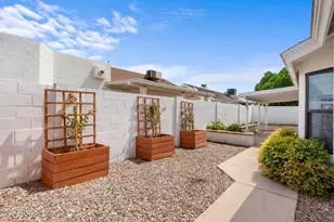 3310 E Wescott Dr, Phoenix, AZ 85050 - Photo 25