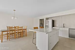 1902 E Medlock Dr, Phoenix, AZ 85016 - Photo 13