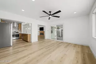 5712 W Orangewood Ave, Glendale, AZ 85301 - Photo 11