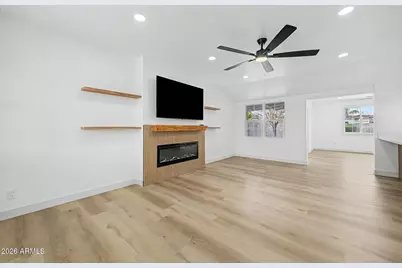 5712 W Orangewood Avenue, Glendale, AZ 85301 - Photo 7