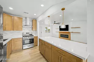 5712 W Orangewood Ave, Glendale, AZ 85301 - Photo 13