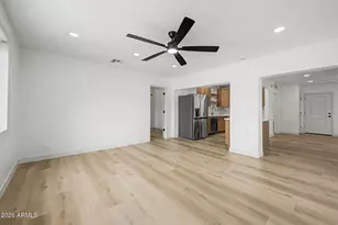 5712 W Orangewood Ave, Glendale, AZ 85301 - Photo 13