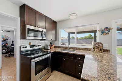 2566 E Villa Rita Drive, Phoenix, AZ 85032 - Photo 7