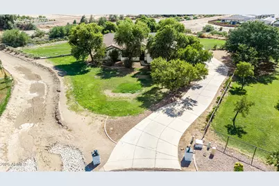 38816 N Kennedy Drive, San Tan Valley, AZ 85140 - Photo 9