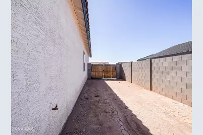 11000 W Cove Drive, Arizona City, AZ 85123 - Photo 27