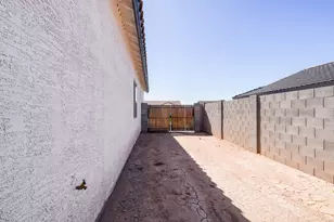 11000 W Cove Dr, Arizona City, AZ 85123 - Photo 27