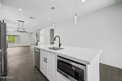 2312 E Curnow Drive, Phoenix, AZ 85016 - Photo 11