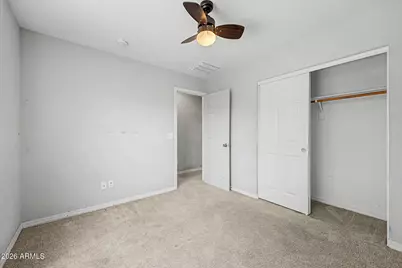 423 W Alicia Drive, Phoenix, AZ 85041 - Photo 15