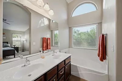 2928 E Shady Spring Trail, Phoenix, AZ 85024 - Photo 29