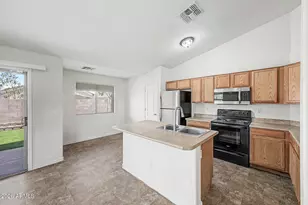 3234 W Pecan Rd, Phoenix, AZ 85041 - Photo 13