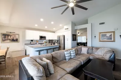 22418 N 74th Lane, Glendale, AZ 85310 - Photo 13