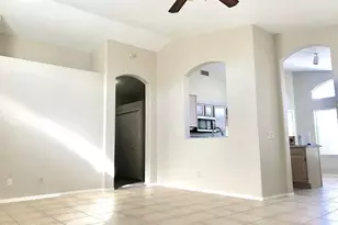 7427 W Crest Ln, Glendale, AZ 85310 - Photo 5