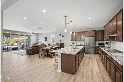 17330 W Oberlin Way, Surprise, AZ 85387 - Photo 13