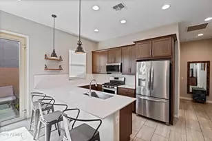18884 W Shaw Butte Dr, Surprise, AZ 85388 - Photo 31
