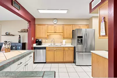 9810 W Blue Ridge Drive, Sun City, AZ 85351 - Photo 13