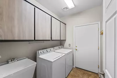 42546 W Milky Way, Maricopa, AZ 85138 - Photo 25
