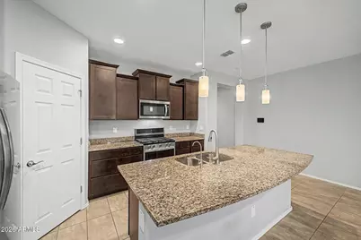 17486 W Red Bird Road, Surprise, AZ 85387 - Photo 11