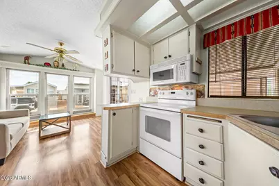 17200 W Bell Road #550, Surprise, AZ 85374 - Photo 9