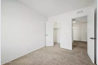 1212 E Lawrence Lane, Phoenix, AZ 85020 - Photo 13
