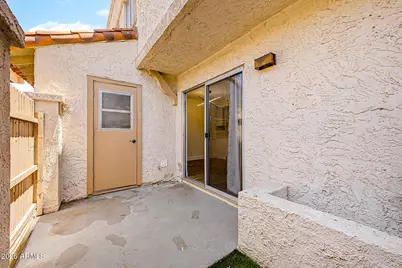 1212 E Lawrence Lane, Phoenix, AZ 85020 - Photo 23
