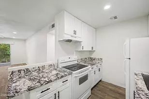 5525 E Thomas Rd, Phoenix, AZ 85018 - Photo 11