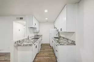 5525 E Thomas Rd, Phoenix, AZ 85018 - Photo 9