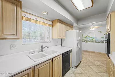 7613 N 39th Avenue, Phoenix, AZ 85051 - Photo 17