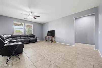 10215 N 185th Lane, Waddell, AZ 85355 - Photo 9