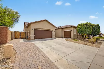 10215 N 185th Lane, Waddell, AZ 85355 - Photo 5
