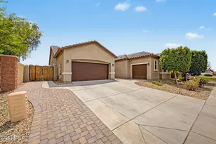 10215 N 185th Ln, Waddell, AZ 85355 - Photo 5