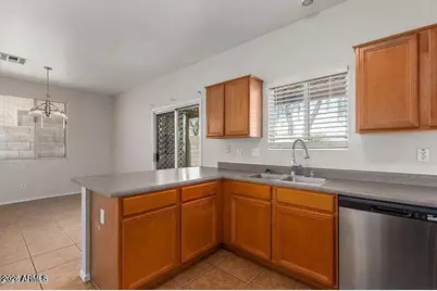 22009 N 29th Drive, Phoenix, AZ 85027 - Photo 5