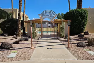 6930 E 3rd St, Scottsdale, AZ 85251 - Photo 17
