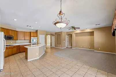 14450 W Avalon Drive, Goodyear, AZ 85395 - Photo 11