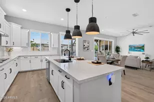 992 E Parkview Dr, Gilbert, AZ 85295 - Photo 19