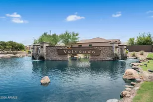 992 E Parkview Dr, Gilbert, AZ 85295 - Photo 53
