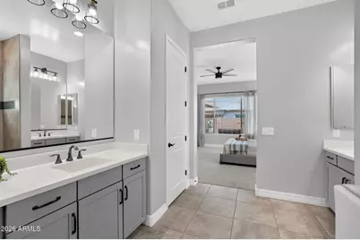 992 E Parkview Drive, Gilbert, AZ 85295 - Photo 29