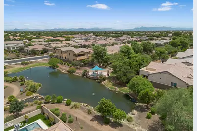 992 E Parkview Drive, Gilbert, AZ 85295 - Photo 61