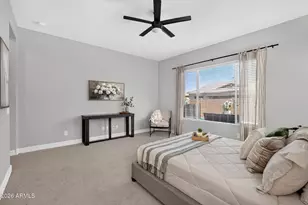 992 E Parkview Dr, Gilbert, AZ 85295 - Photo 25