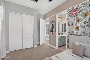 992 E Parkview Dr, Gilbert, AZ 85295 - Photo 33