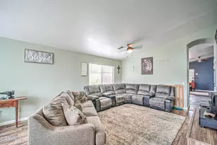 43879 W Cahill Dr, Maricopa, AZ 85138 - Photo 5
