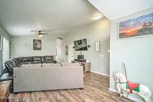 43879 W Cahill Dr, Maricopa, AZ 85138 - Photo 9