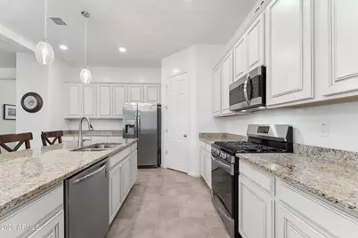 23752 N 168th Lane, Surprise, AZ 85387 - Photo 17