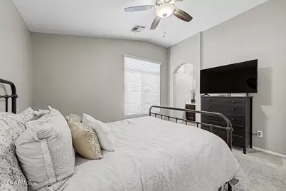 2725 E Mine Creek Road #1028, Phoenix, AZ 85024 - Photo 13