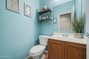 2725 E Mine Creek Rd, Phoenix, AZ 85024 - Photo 11