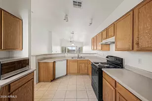 32 N Eaton Pl, Chandler, AZ 85226 - Photo 5