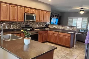 108 W Ridgeview Trail, Casa Grande, AZ 85122 - Photo 3