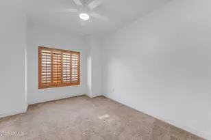 5450 E Deer Valley Dr, Phoenix, AZ 85054 - Photo 25
